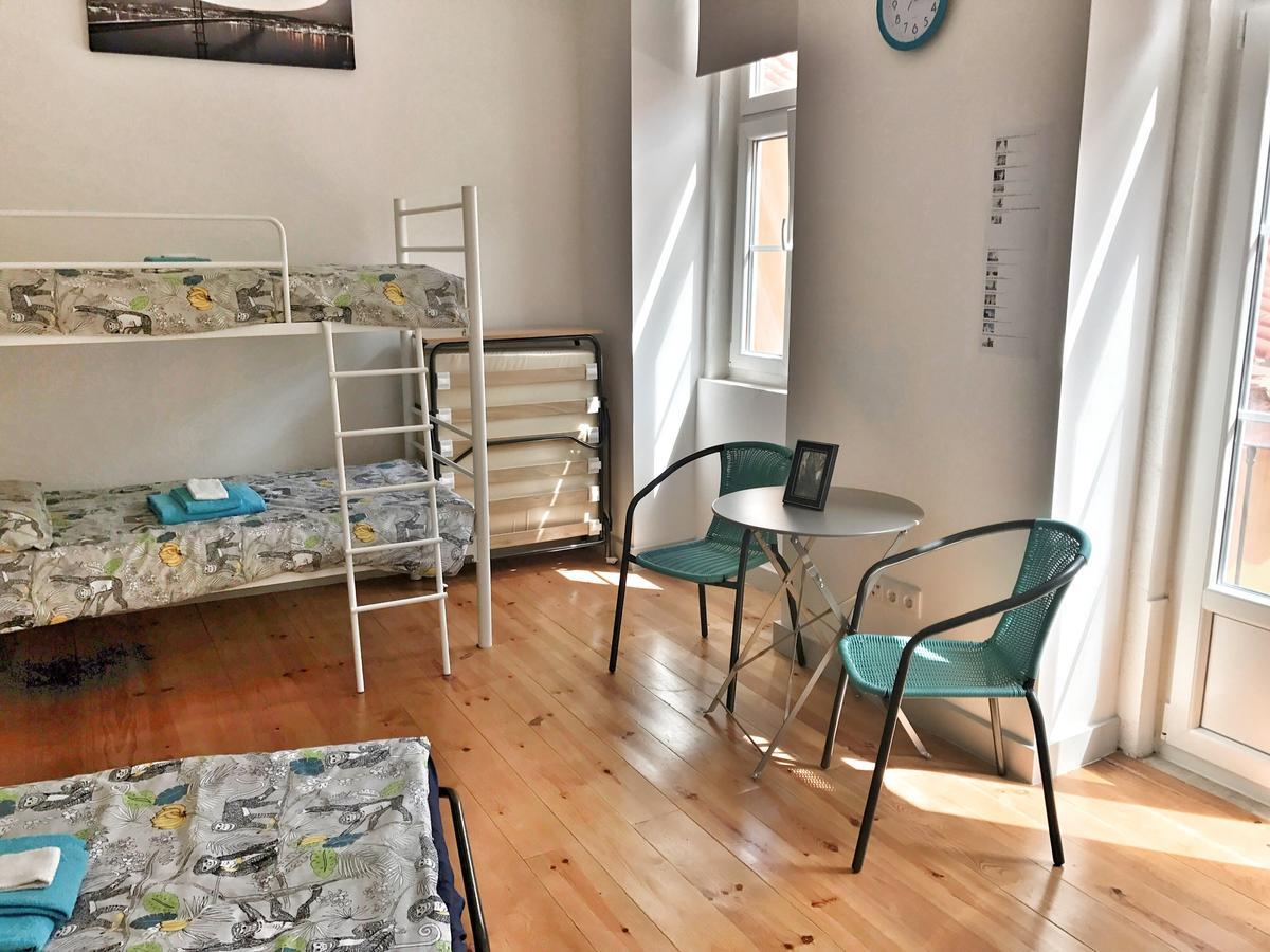 Guesthouse Castelo Lisboa Стая снимка