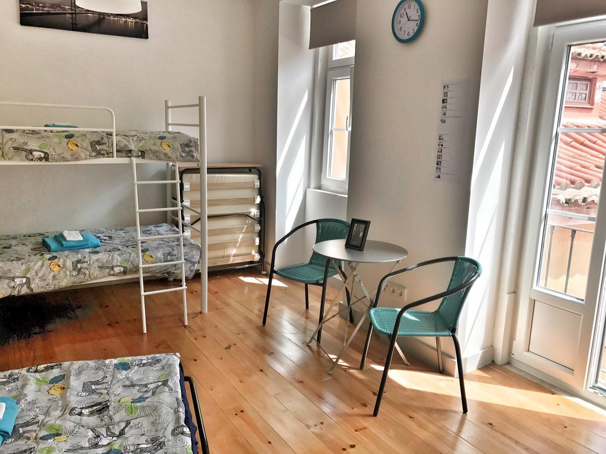 Guesthouse Castelo Lisboa Стая снимка